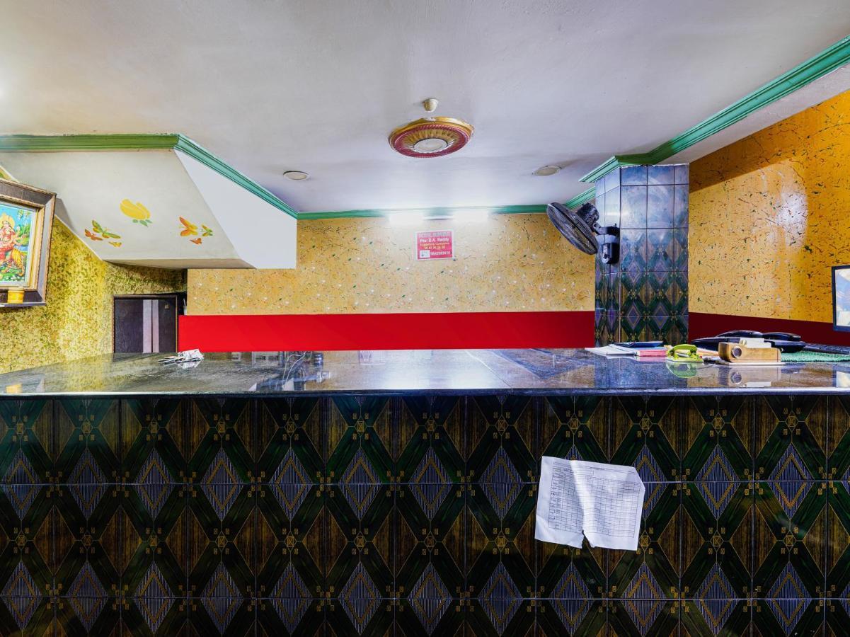Spot On Hotel Supriya Віджаявада Екстер'єр фото